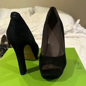 Chic Black Suede Peep-Toe Heels
